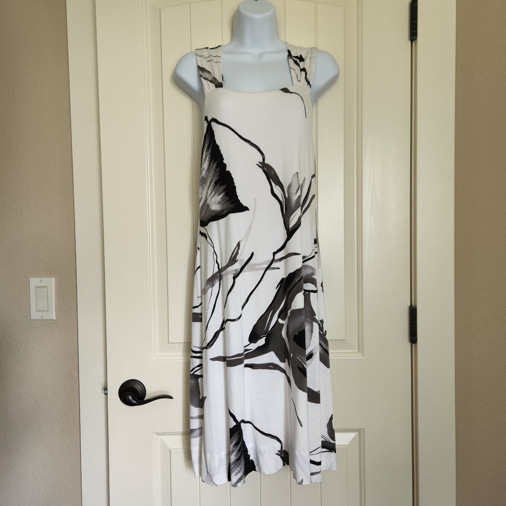 Black and Whte Dress